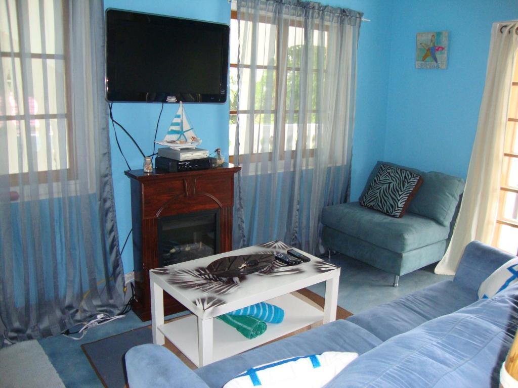By The Sea Vacation Home And Villa ポート・アントニオ 部屋 写真