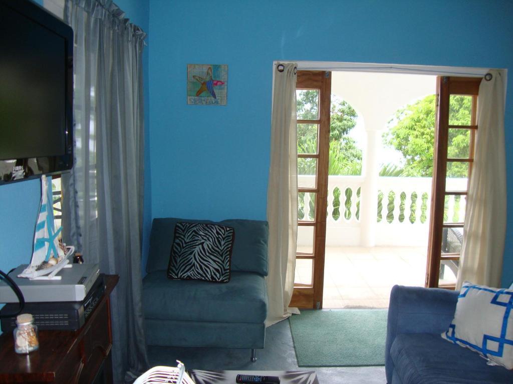By The Sea Vacation Home And Villa ポート・アントニオ 部屋 写真