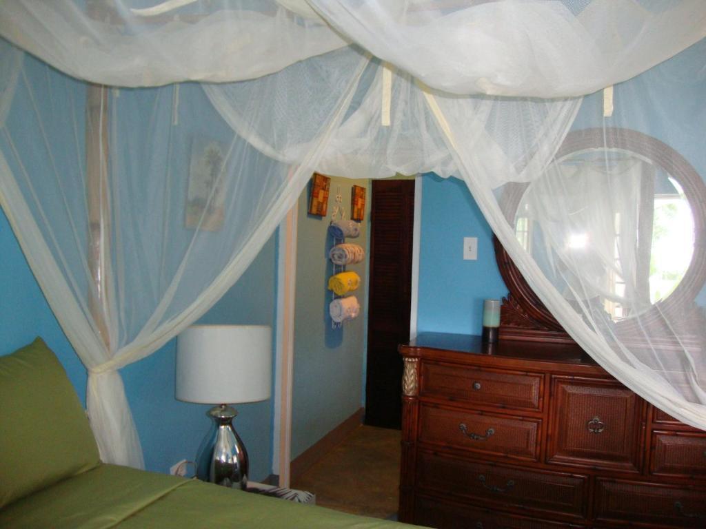 By The Sea Vacation Home And Villa ポート・アントニオ 部屋 写真
